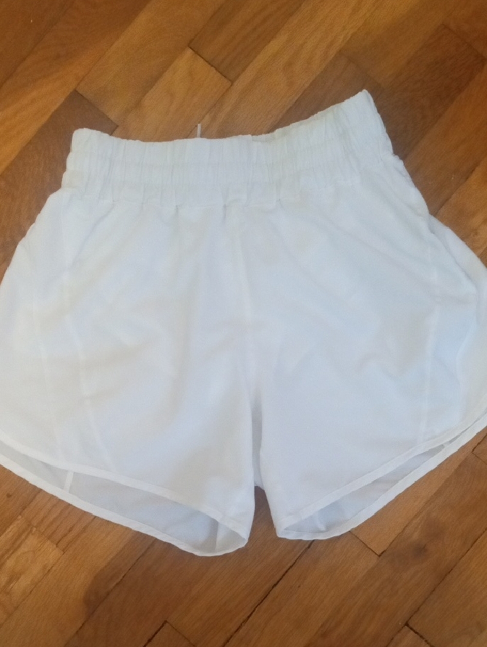 Women's White Elastic Waist Athletic Shorts small